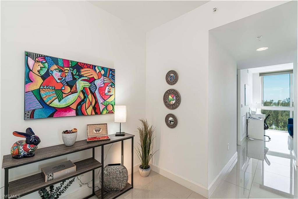 Fort Myers, FL 33916,3000 Oasis Grand BLVD #801