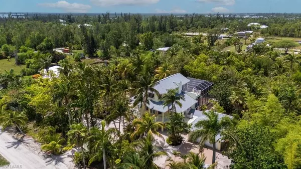 5697 Bay Point RD, Bokeelia, FL 33922