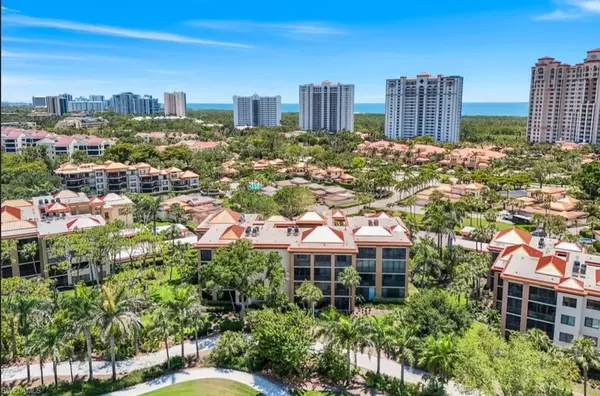 Naples, FL 34108,6770 Pelican Bay BLVD #225
