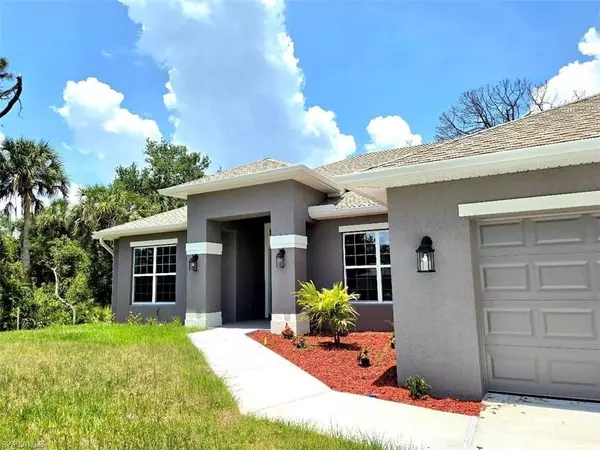 Port Charlotte, FL 33948,2201 Como ST