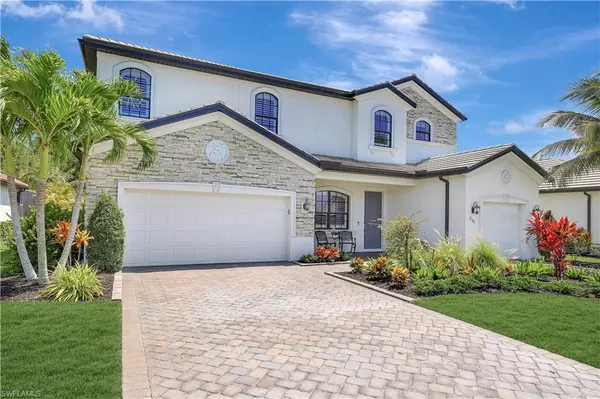 2102 Antigua LN, Naples, FL 34120