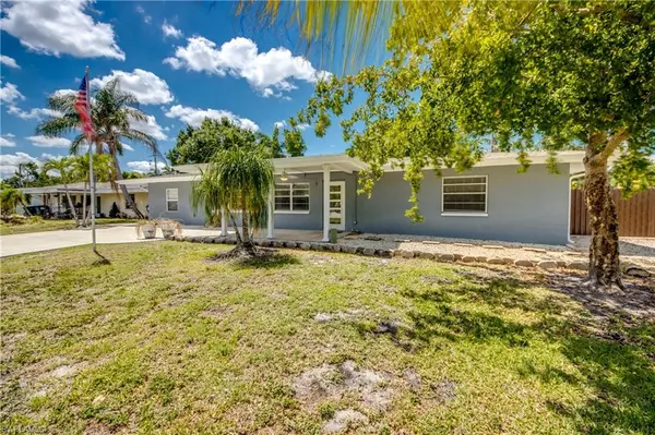 Fort Myers, FL 33919,1426 Davis DR