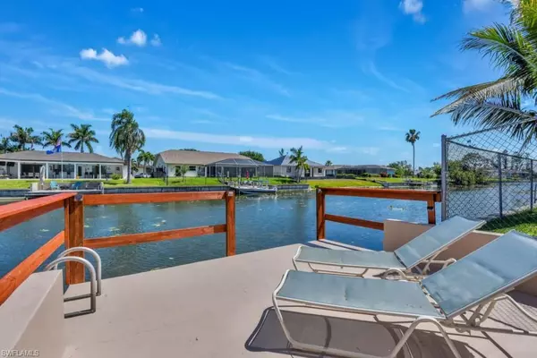 Cape Coral, FL 33991,317 SW 15th TER