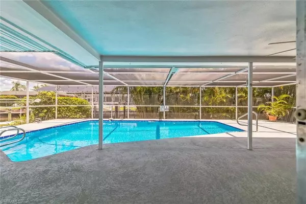 North Fort Myers, FL 33903,4330 S Canal CIR