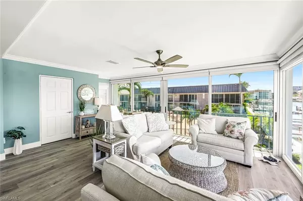 Naples, FL 34103,333 Harbour DR #201