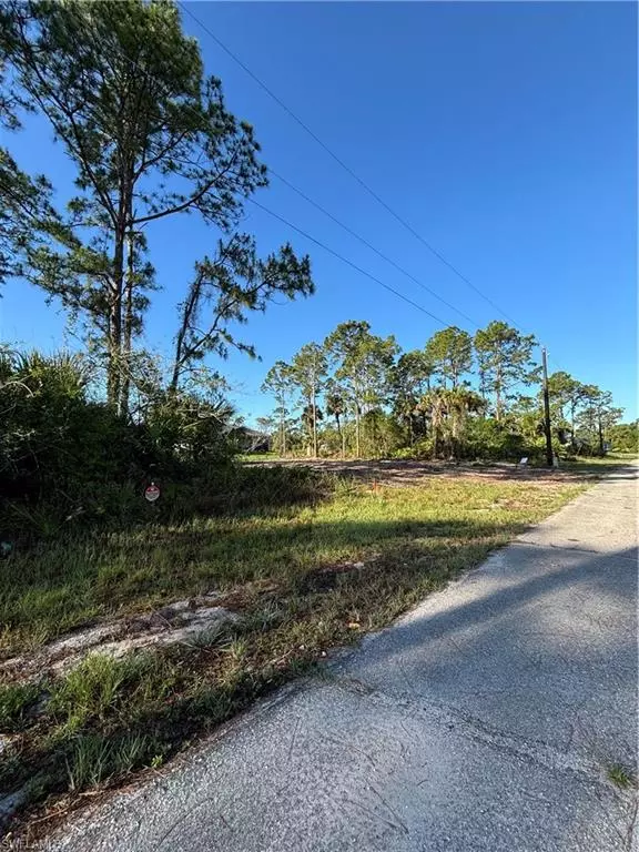 Labelle, FL 33935,411 Thames AVE