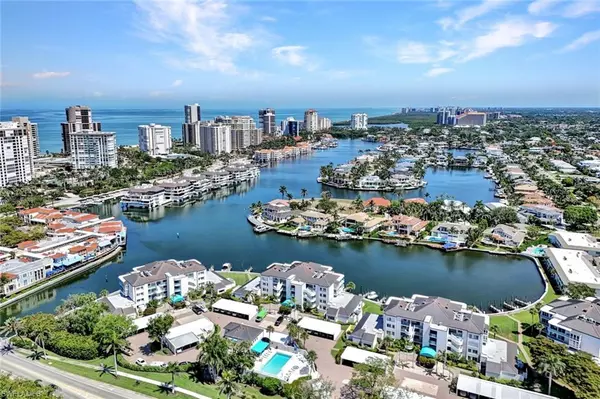 Naples, FL 34103,255 Park Shore DR #3-341