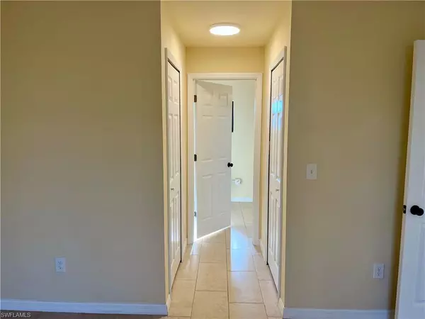 Cape Coral, FL 33909,704 NE 2nd PL