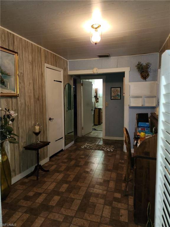 North Fort Myers, FL 33903,232 Redlin ST