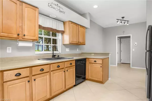 Estero, FL 33928,23120 Grassy Pine DR