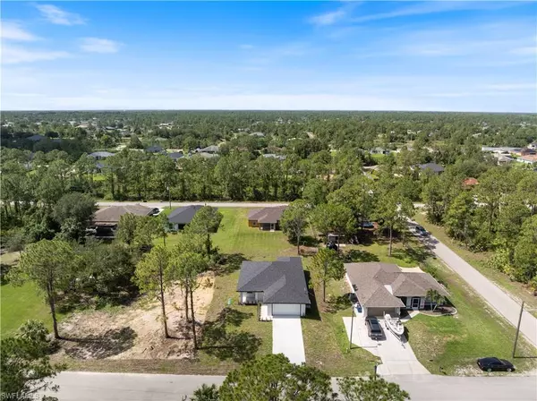Lehigh Acres, FL 33971,2907 55TH ST W