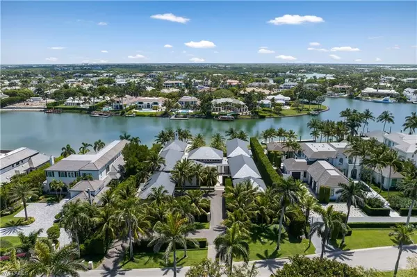 Naples, FL 34102,3655 Fort Charles DR