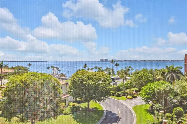 Fort Myers, FL 33908,14819 Laguna DR #403