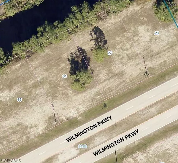 31 Wilmington PKWY, Cape Coral, FL 33993