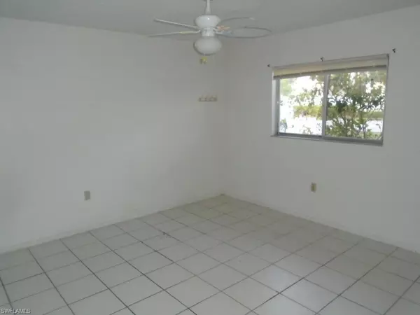 Cape Coral, FL 33990,1120 SE 6th AVE #1120