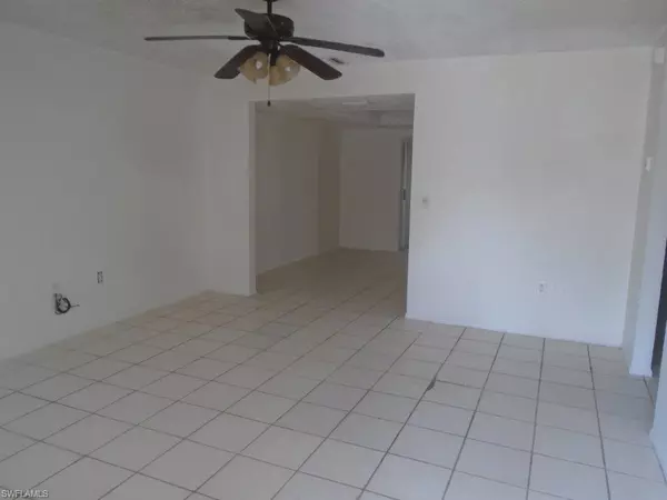 Cape Coral, FL 33990,1120 SE 6th AVE #1120