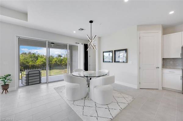 Naples, FL 34114,303 Indies DR W #201