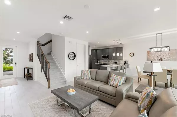Naples, FL 34119,7555 Rockefeller DR
