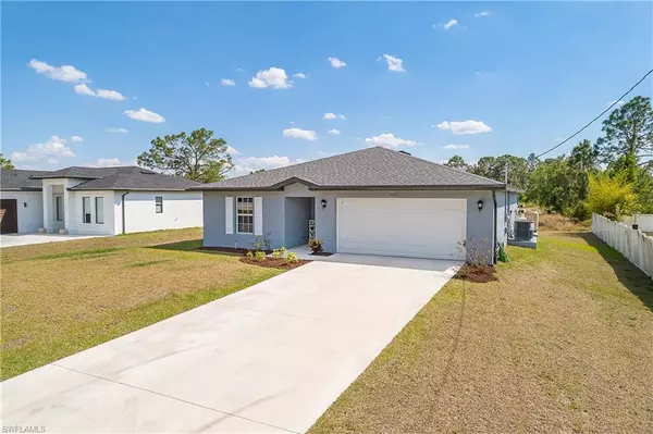 3611 39th ST SW, Lehigh Acres, FL 33976
