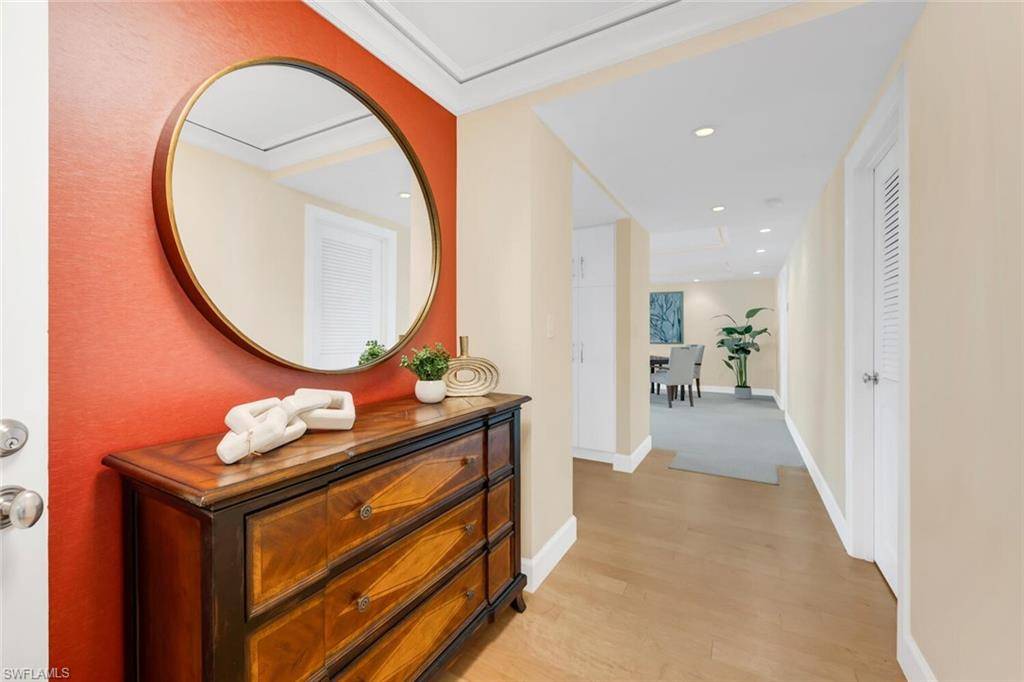 Naples, FL 34103,3003 Gulf Shore BLVD N #403