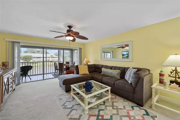 Naples, FL 34110,1210 Yesica Ann CIR #C-206