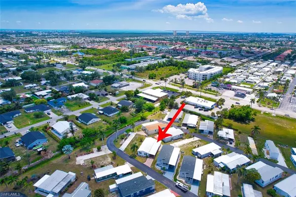 Fort Myers, FL 33908,131 Dawn ST