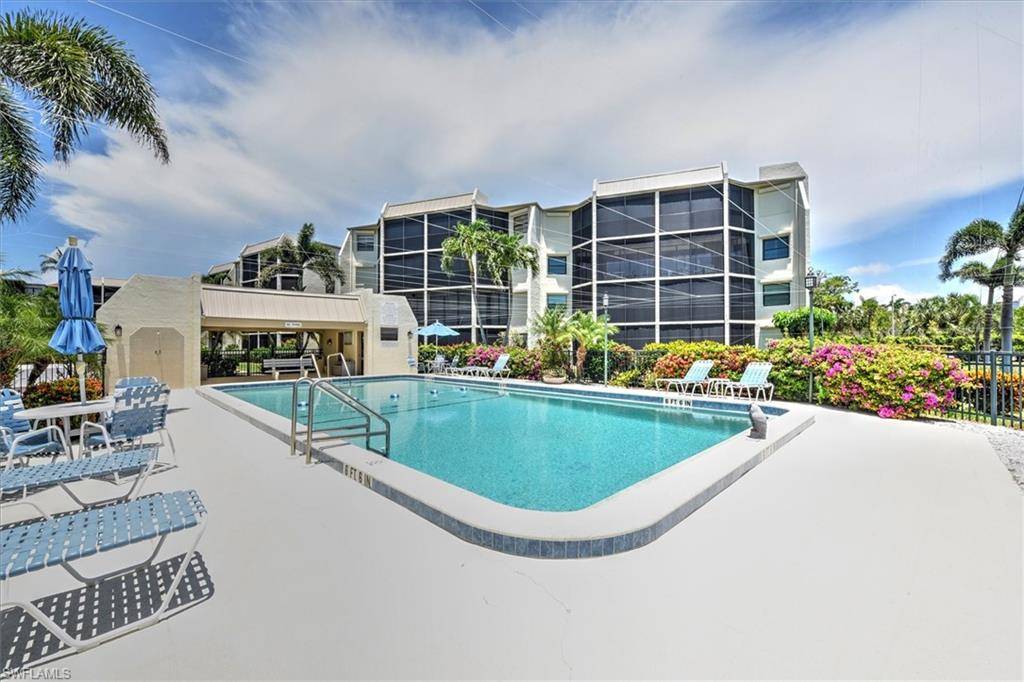 Marco Island, FL 34145,929 Collier CT #B401