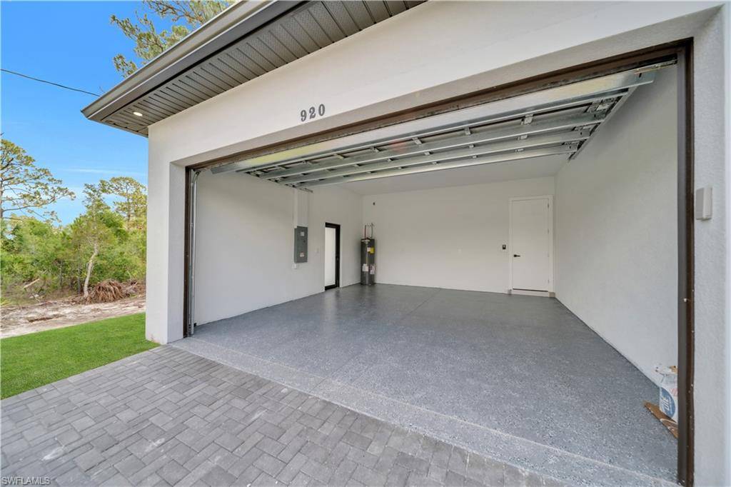 Lehigh Acres, FL 33972,920 Palmetto AVE E