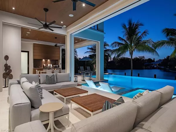 Naples, FL 34102,661 Galleon DR