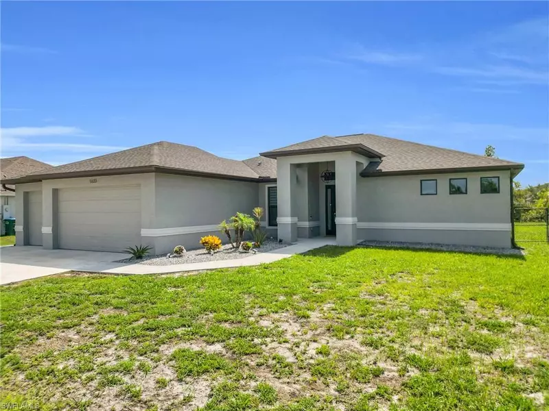 1633 SW 22nd CT, Cape Coral, FL 33991