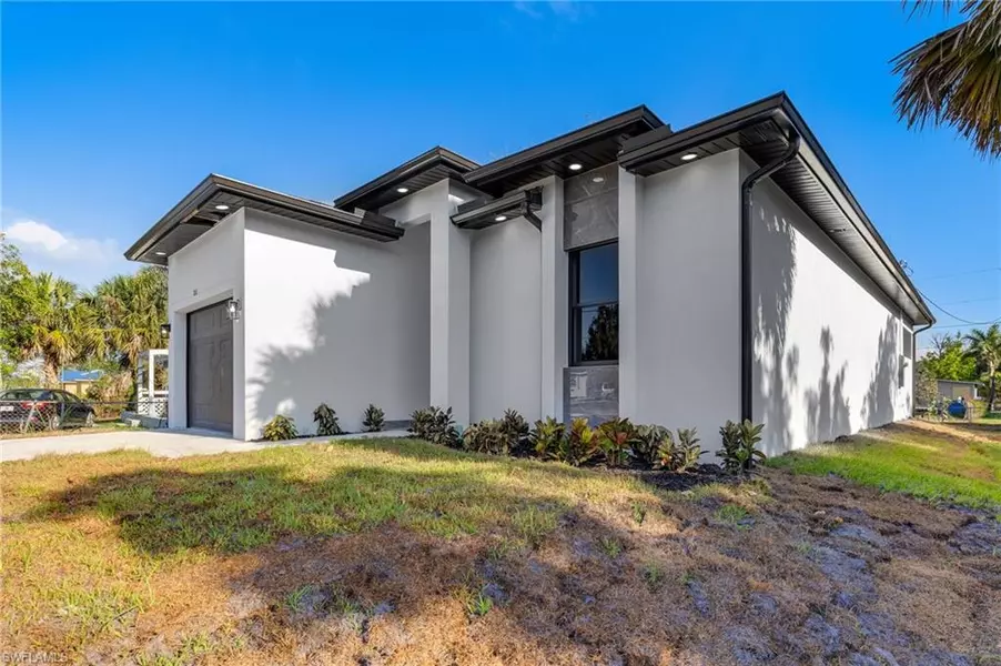 101 Diana AVE, Fort Myers, FL 33905