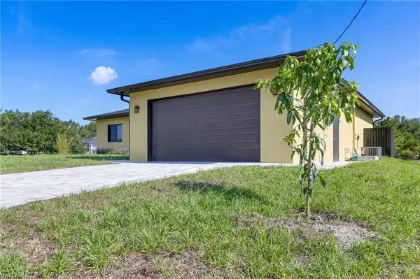 Lehigh Acres, FL 33972,3101 E 18th ST