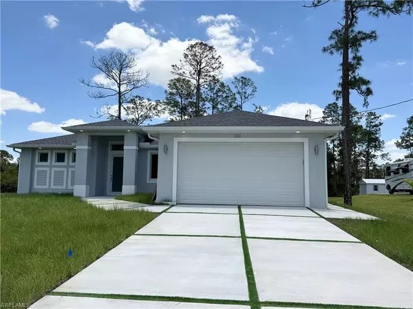 1009 Euclid AVE, Lehigh Acres, FL 33972