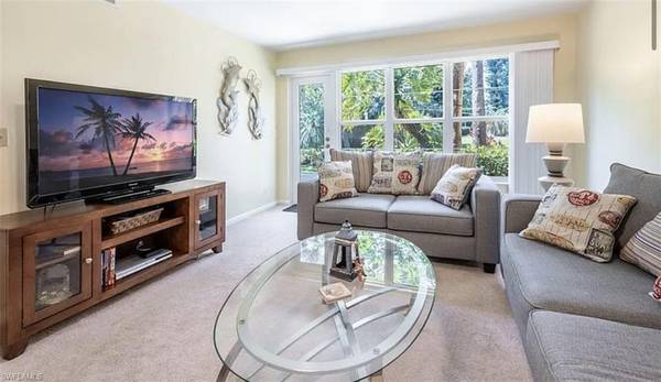 4080 Looking Glass LN #2905, Naples, FL 34112