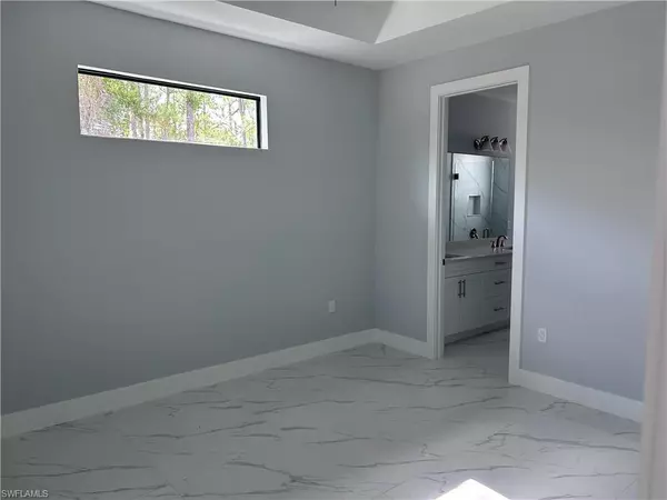 Naples, FL 34120,4025 31st AVE NE