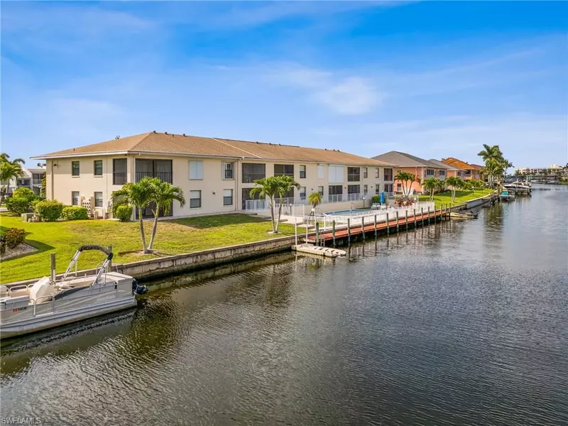 4538 SE 5th PL #3, Cape Coral, FL 33904