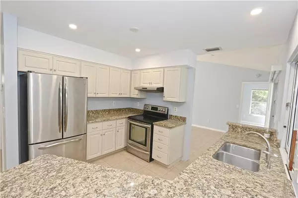 Naples, FL 34116,5461 Boxwood WAY