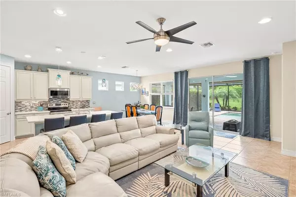 Naples, FL 34114,14687 Topsail DR