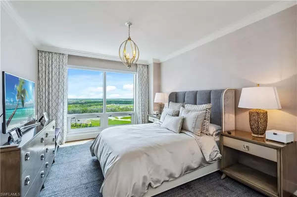 Naples, FL 34110,13915 Old Coast RD #1904