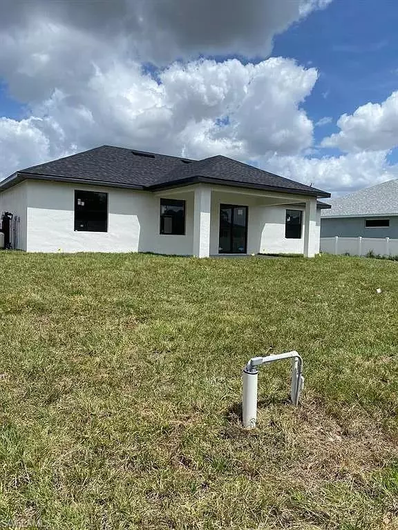Lehigh Acres, FL 33971,3017 4th ST W