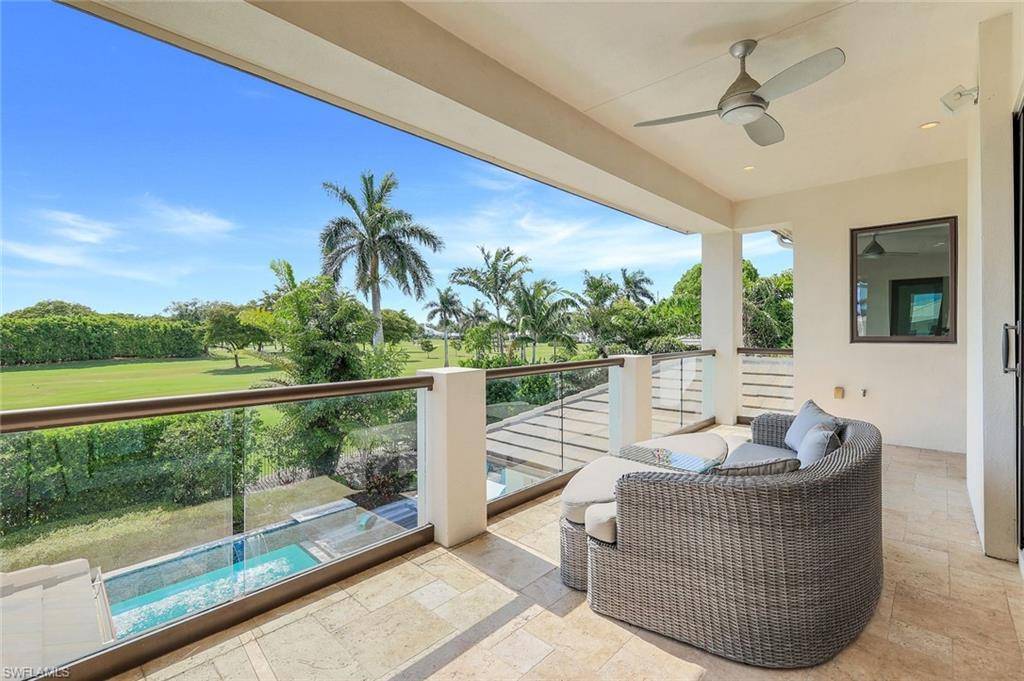 Naples, FL 34103,875 Wedge DR