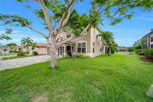Fort Myers, FL 33913,11141 Lakeland CIR