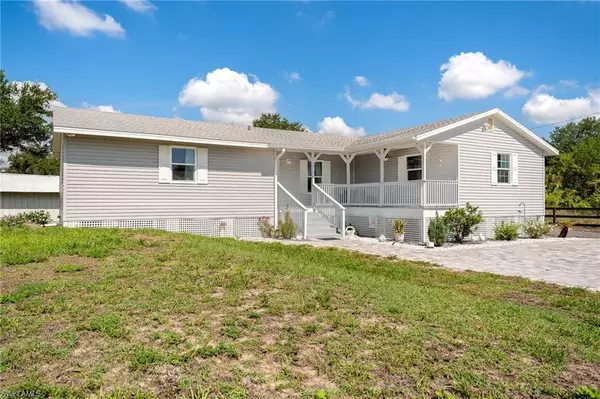 2313 Hines AVE, Alva, FL 33920