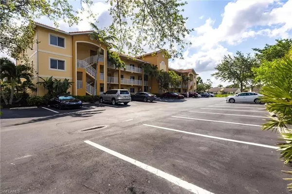 Bonita Springs, FL 34135,10000 Maddox LN #324