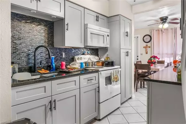 North Fort Myers, FL 33903,1154 4th WAY