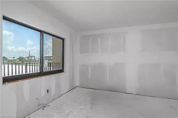 Fort Myers Beach, FL 33931,538 Estero BLVD #102