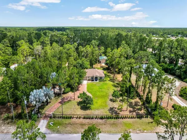 2390 27th AVE NE,  Naples,  FL 34120