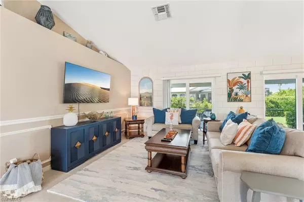 Cape Coral, FL 33914,2717 SW 54th TER