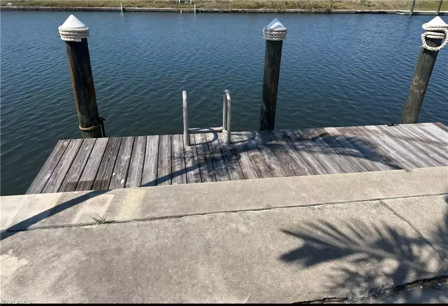 3743 Cherry LN, Other, FL 33956