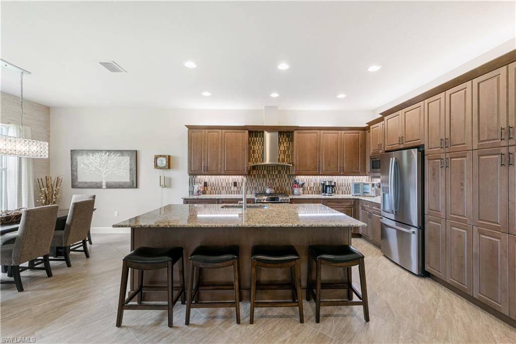 Bonita Springs, FL 34135,28648 Lobos CIR